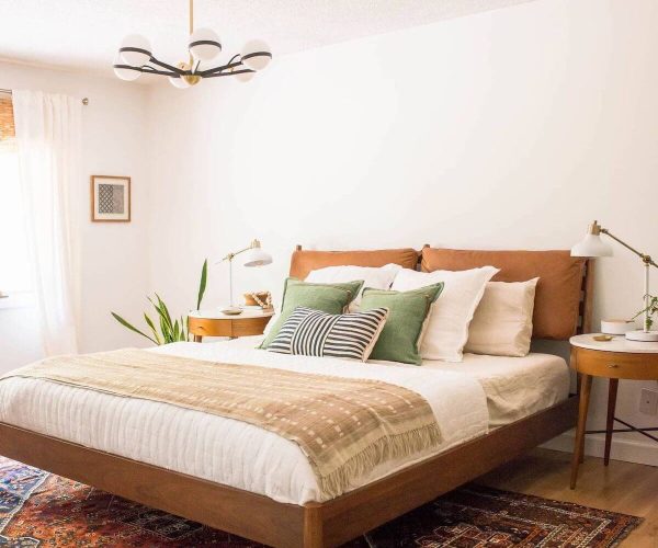 Mid-Century-Modern-Beds-via-BiggerThantheThreeOfUs