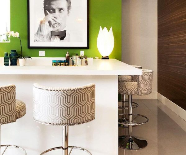 Mid-Century-Modern-Home-Bar-via-@dunnedwards-@gracehomefurnishings